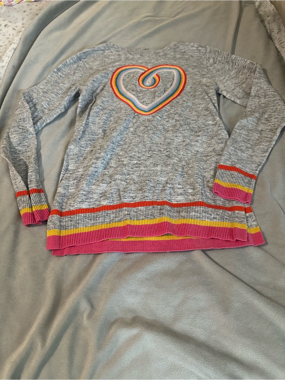 Cat & Jack Gray Sweater with Rainbow Heart and Pink Yellow Orange Trim 7/8